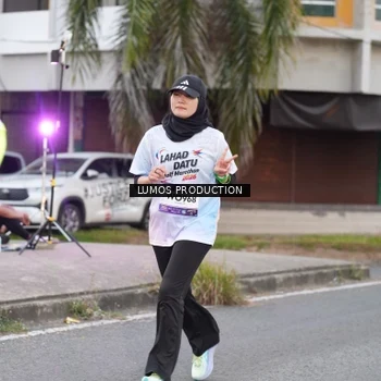 Runner Photo 7994551