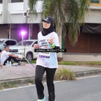Runner Photo 7994553