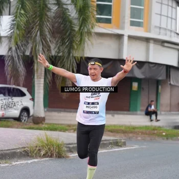 Runner Photo 7994567