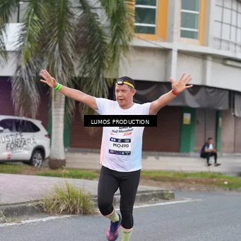 Runner Photo 7994569