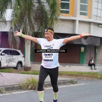 Runner Photo 7994574