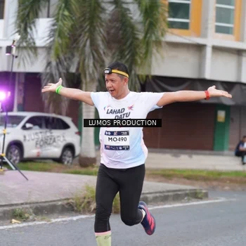 Runner Photo 7994577