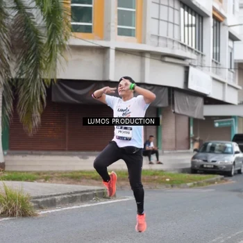 Runner Photo 7994588
