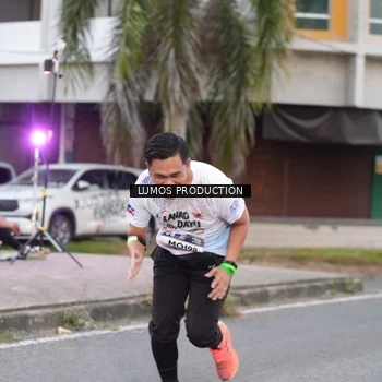 Runner Photo 7994592
