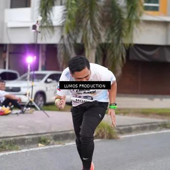 Runner Photo 7994598