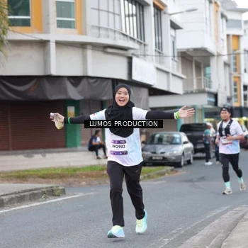 Runner Photo 7994634