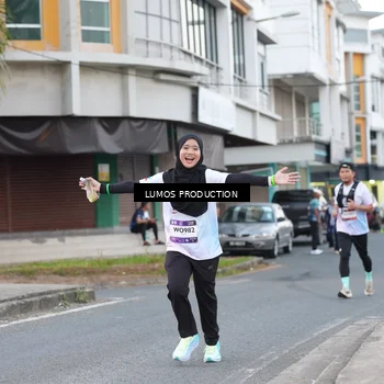 Runner Photo 7994635
