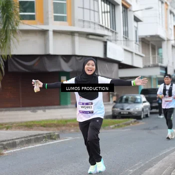 Runner Photo 7994641
