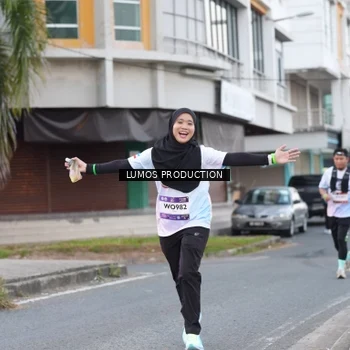 Runner Photo 7994642