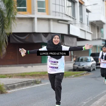 Runner Photo 7994649