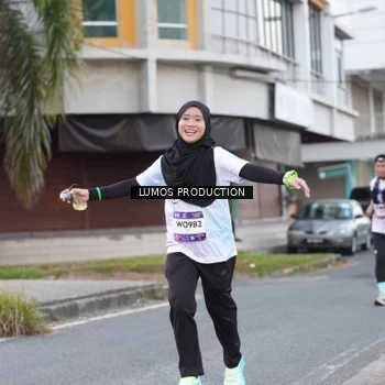 Runner Photo 7994656