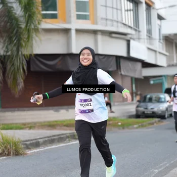 Runner Photo 7994660