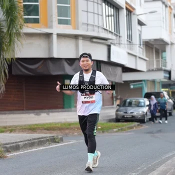 Runner Photo 7994666