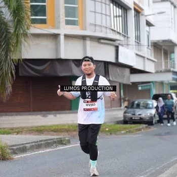 Runner Photo 7994667