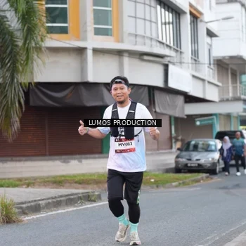 Runner Photo 7994668