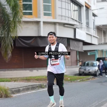 Runner Photo 7994673