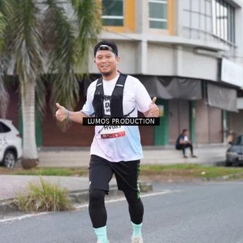 Runner Photo 7994688
