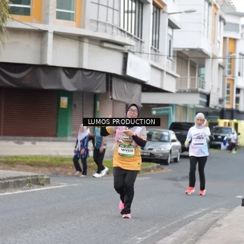 Runner Photo 7994704