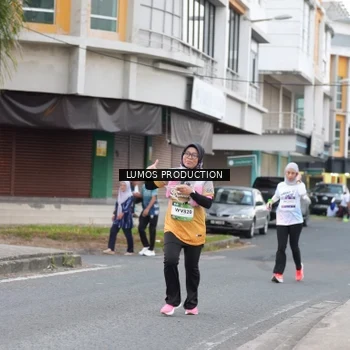 Runner Photo 7994708