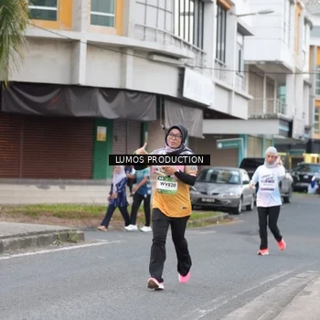Runner Photo 7994713