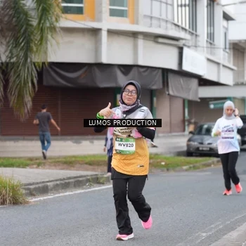 Runner Photo 7994714