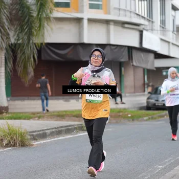Runner Photo 7994719