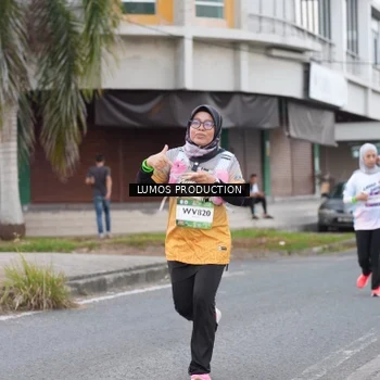 Runner Photo 7994722