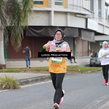 Runner Photo 7994724