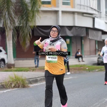 Runner Photo 7994729