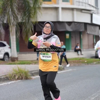 Runner Photo 7994732
