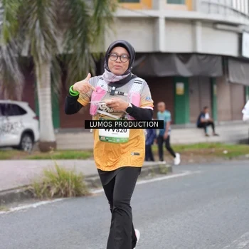 Runner Photo 7994739