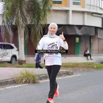 Runner Photo 7994758
