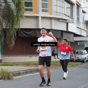 Runner Photo 7994833