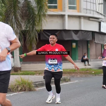 Runner Photo 7994849