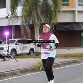 Runner Photo 7994866