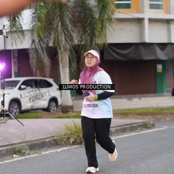 Runner Photo 7994868