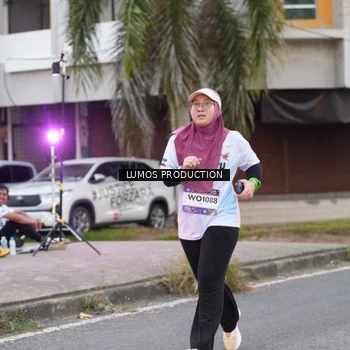 Runner Photo 7994869