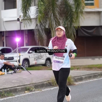 Runner Photo 7994874