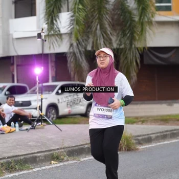 Runner Photo 7994875