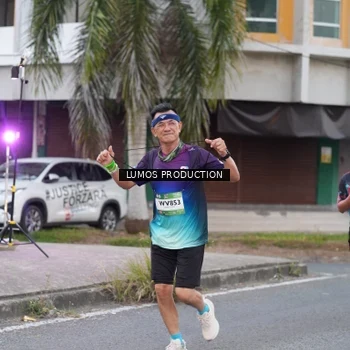 Runner Photo 7994904