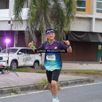 Runner Photo 7994909