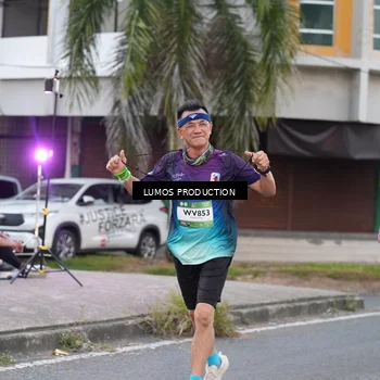 Runner Photo 7994912