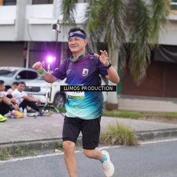 Runner Photo 7994921