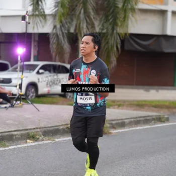 Runner Photo 7994926
