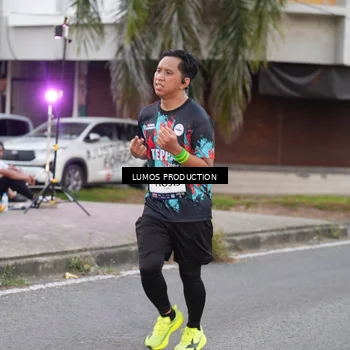Runner Photo 7994932