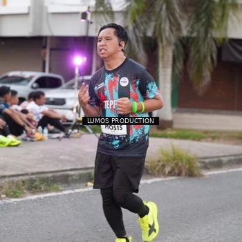 Runner Photo 7994936