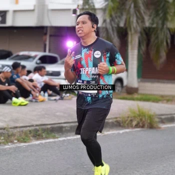 Runner Photo 7994942