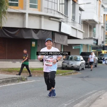 Runner Photo 7994943