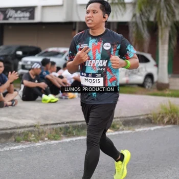 Runner Photo 7994944
