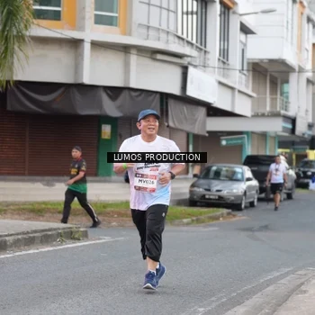 Runner Photo 7994954